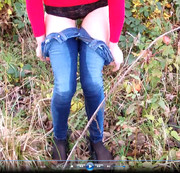 LUNA-LIGHT: Sexy Jeans Piss beim Waldspaziergang Download